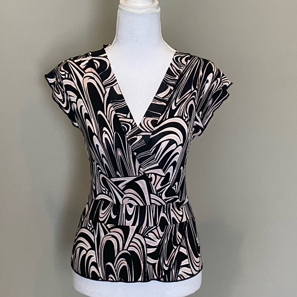 Black & Light Pink Fitted Blouse